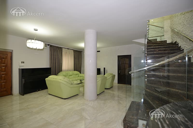 Офис · 285 м² · Кентрон