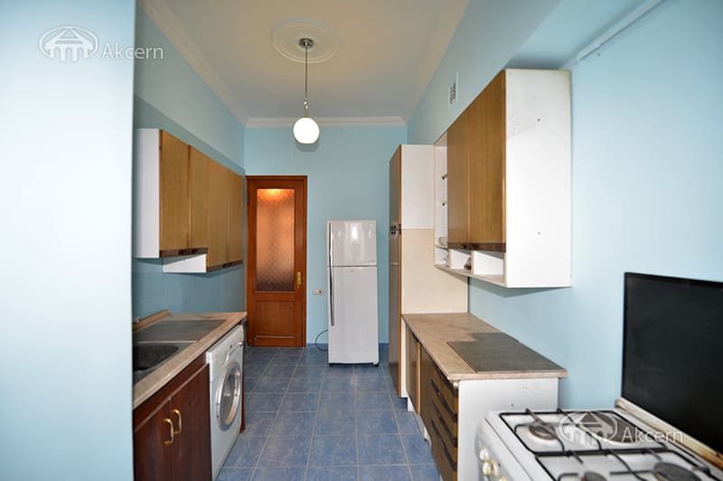 Apartment · 3 rooms · 121 m² · Kentron