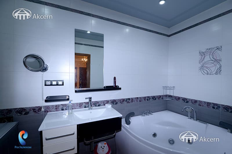Apartment · 3 rooms · 98 m² · Kentron