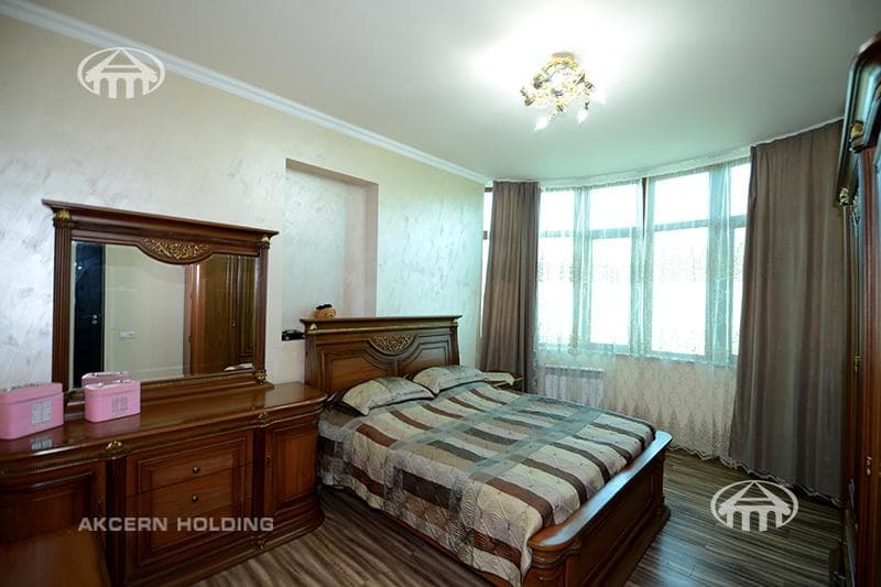 Особняк · 4 комн. · 261 м² · Давташен