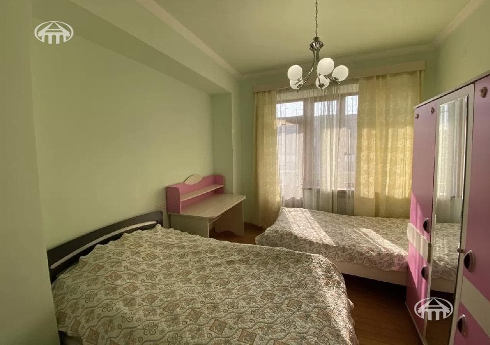 Apartment · 4 rooms · 151 m² · Kentron