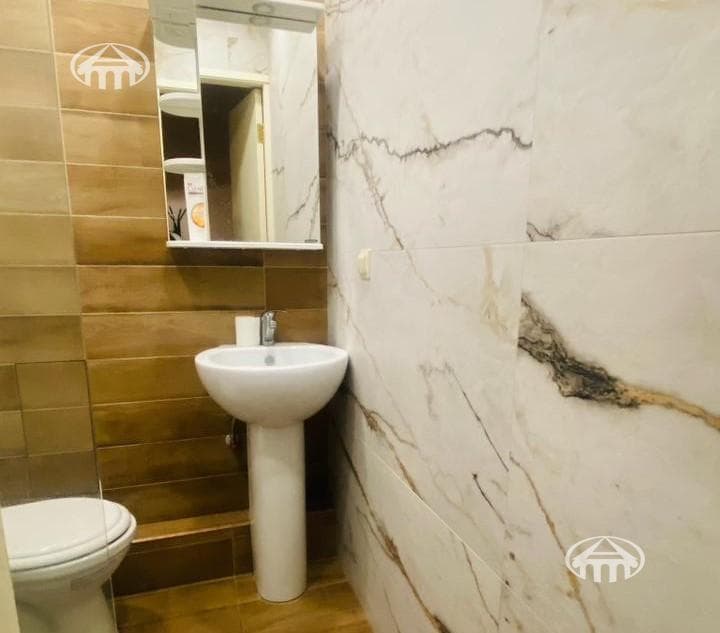 Квартира · 1 комн. · 37 м² · Кентрон