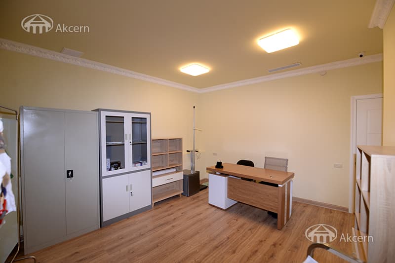 Առանձնատուն · 6 սեն. · 650 մ² · Աջափնյակ