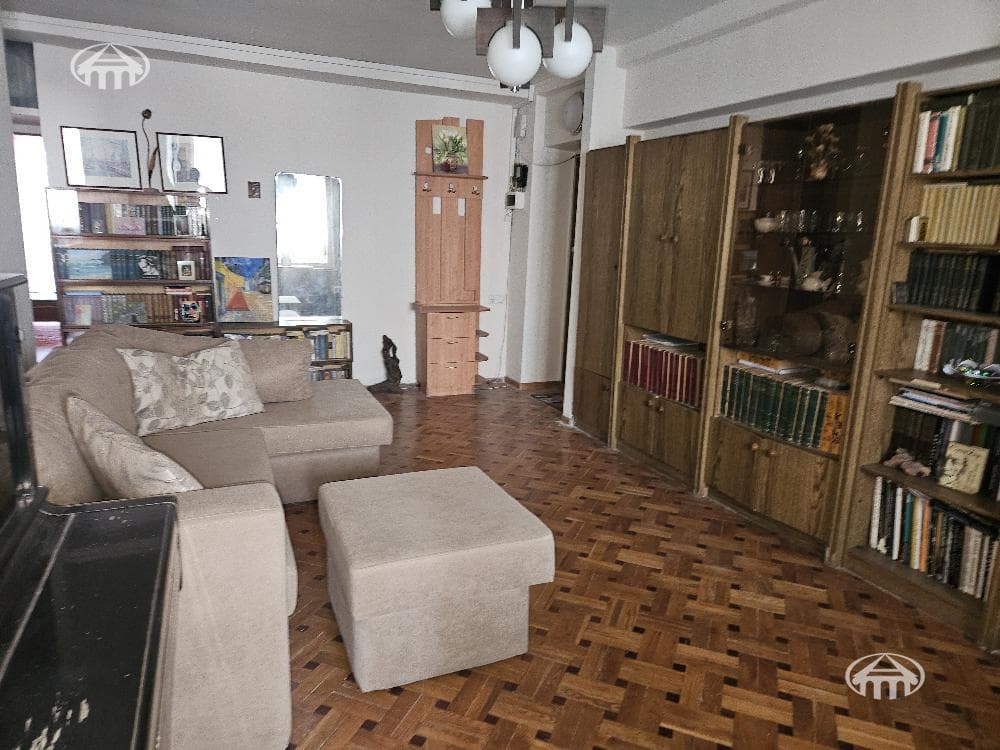 Apartment · 2 rooms · 68 m² · Kentron