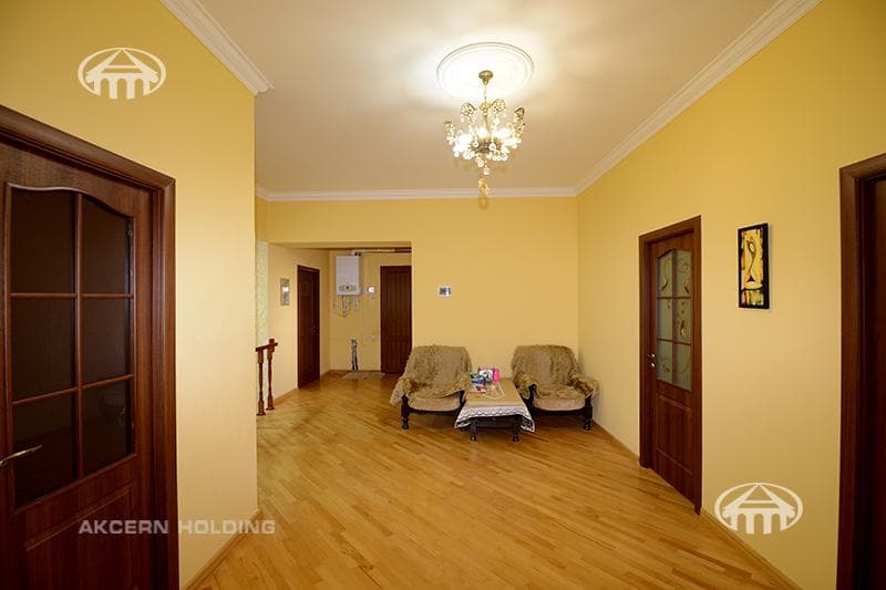 Особняк · 4 комн. · 236 м² · Давташен