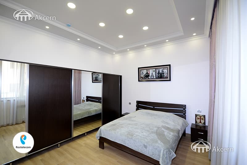 Особняк · 8 комн. · 520 м² · с. Ариндж