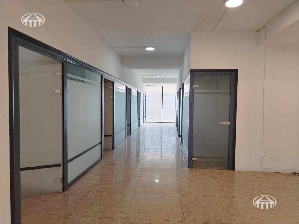 Այլ · 1567 մ² · Կենտրոն