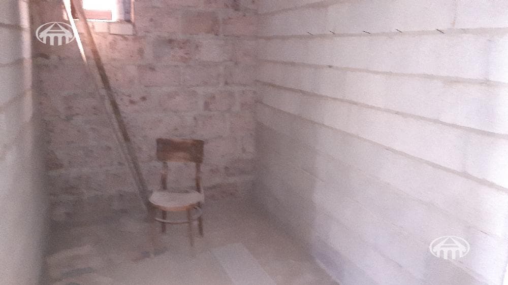 Mansion · 6 rooms · 244.5 m² · v. Arinj