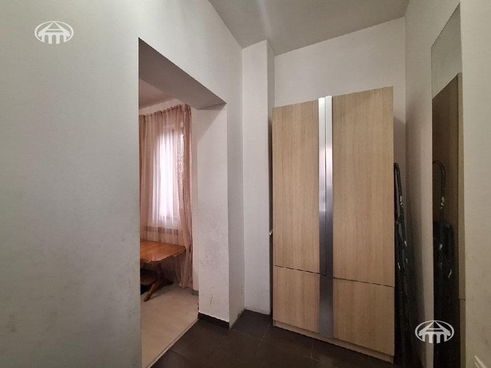 Apartment · 3 rooms · 76 m² · Kentron