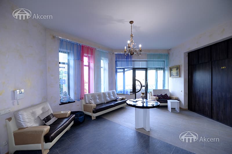 Առանձնատուն · 5 սեն. · 540 մ² · Կենտրոն