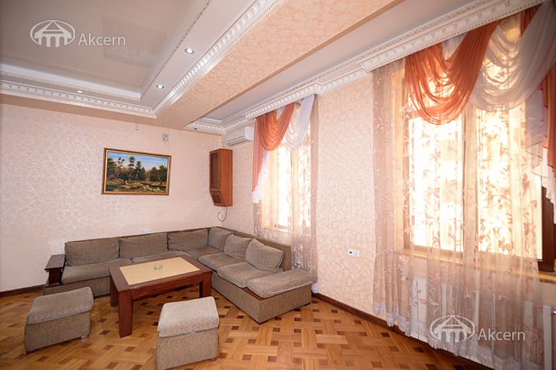 Apartment · 2 rooms · 55 m² · Kentron
