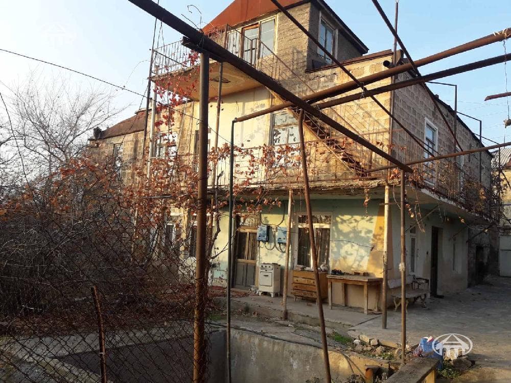 Առանձնատուն · 6 սեն. · 326 մ² · Օշական