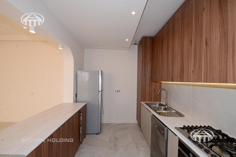 Квартира · 3 комн. · 107 м² · Кентрон