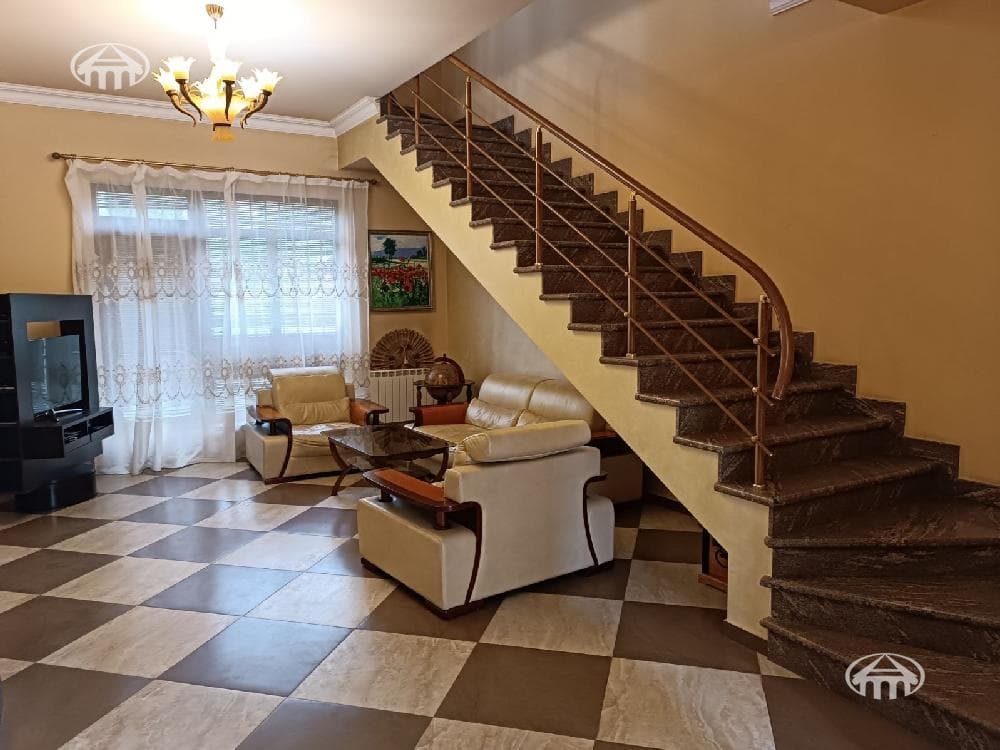 Mansion · 5 rooms · 334 m² · Erebuni — photo 18 / 24