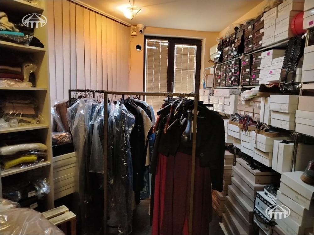 Խանութ · 125 մ² · Կենտրոն