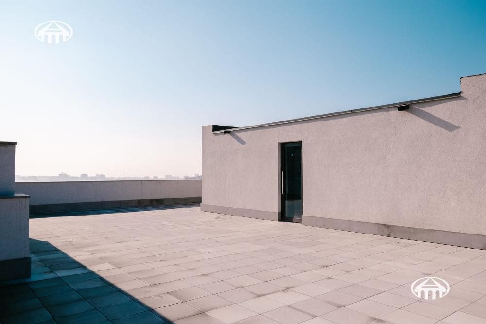 Офис · 845 м² · Кентрон