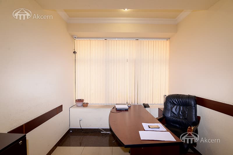 Office · 612 m² · Kentron