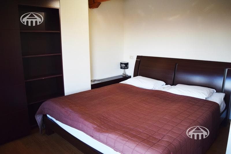 Hotel · 7 rooms · 328 m² · Arabkir
