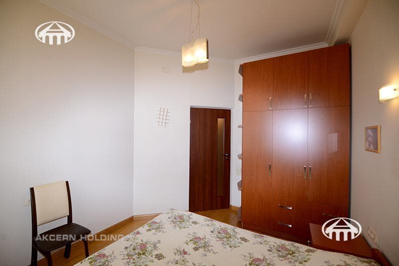 Квартира · 2 комн. · 63 м² · Кентрон