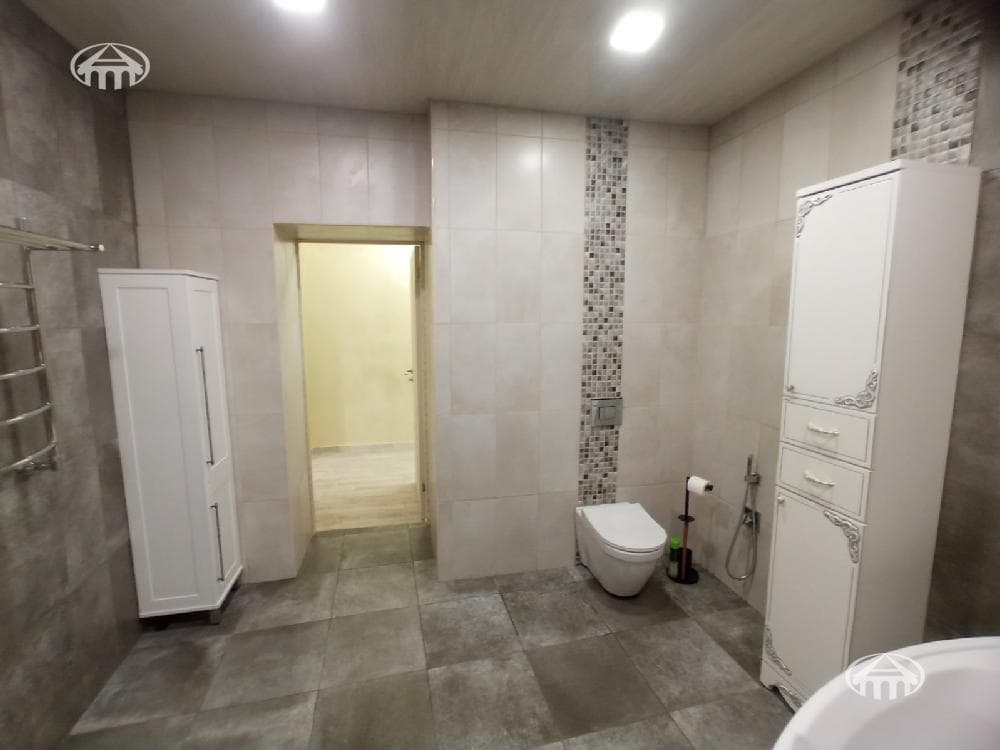 Особняк · 5 комн. · 425 м² · Эребуни