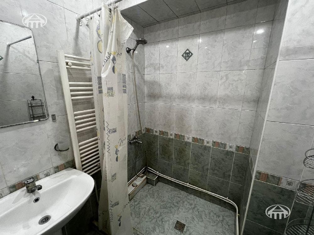 Բնակարան · 2 սեն. · 72 մ² · Կենտրոն