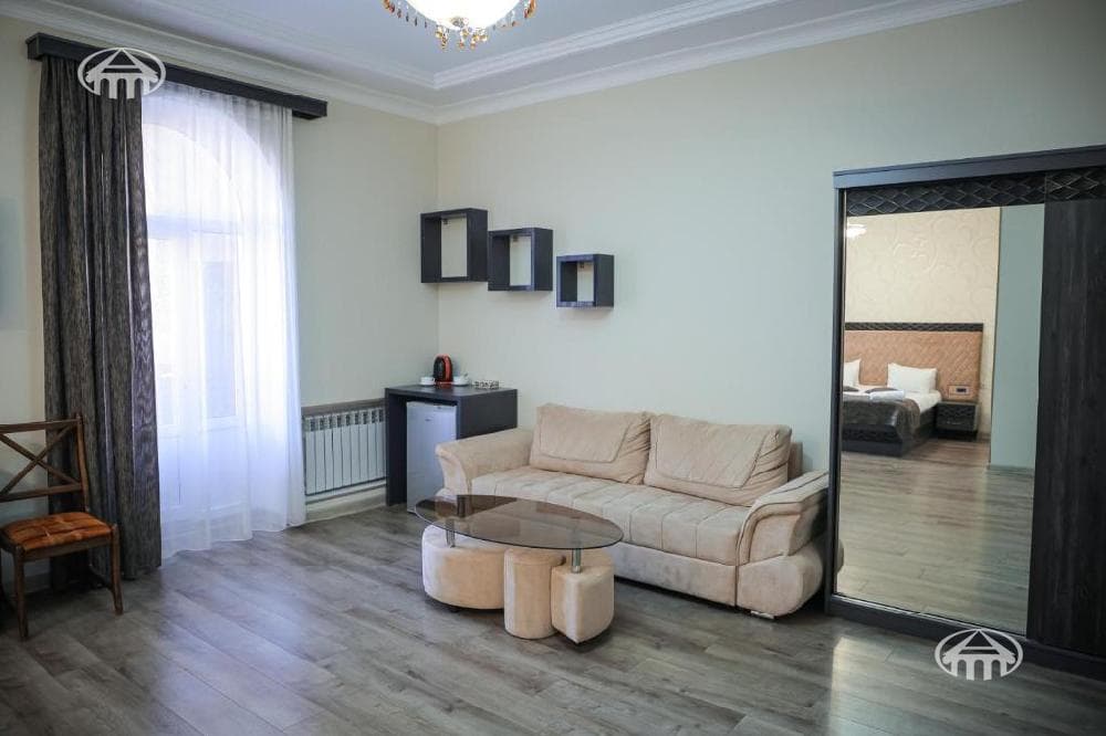 Hotel · 6,100 m² · Djermuk