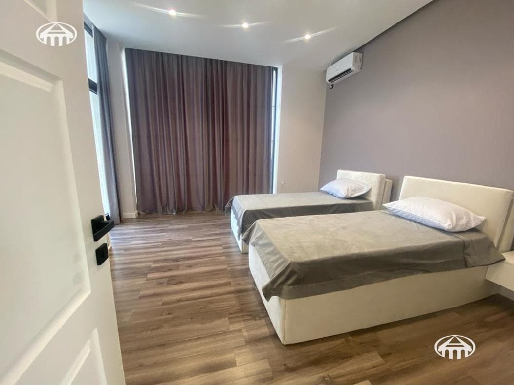 Mansion · 5 rooms · 380 m² · Arabkir