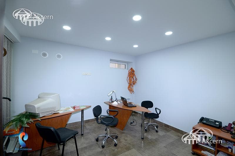 Office · 219 m² · Kentron