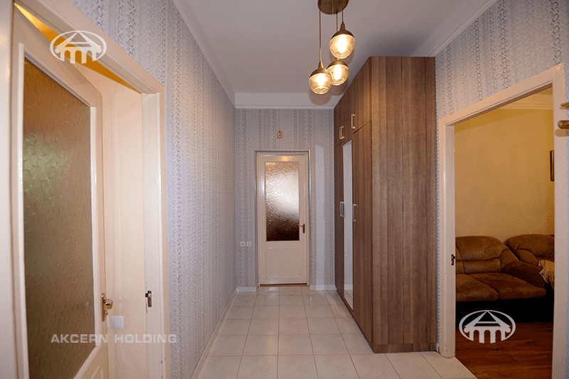 House · 3 rooms · 131 m² · Arabkir