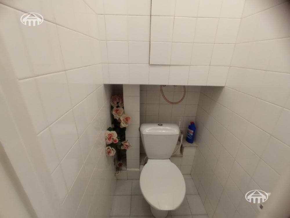 Квартира · 2 комн. · 77 м² · Кентрон