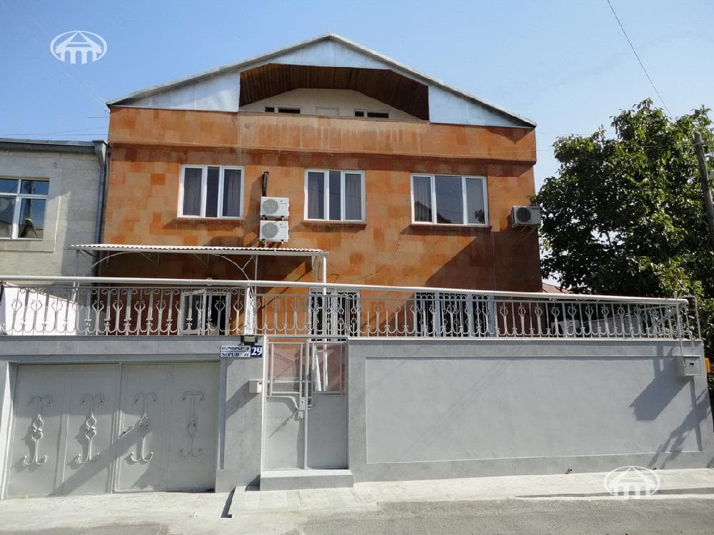 Mansion · 505 m² · Arabkir