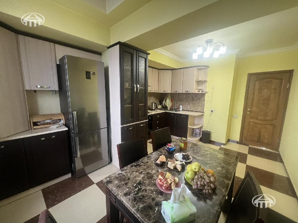 Квартира · 6 комн. · 205 м² · Арабкир