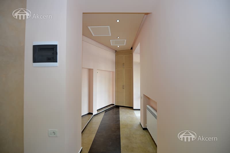 Магазин · 38 м² · Кентрон