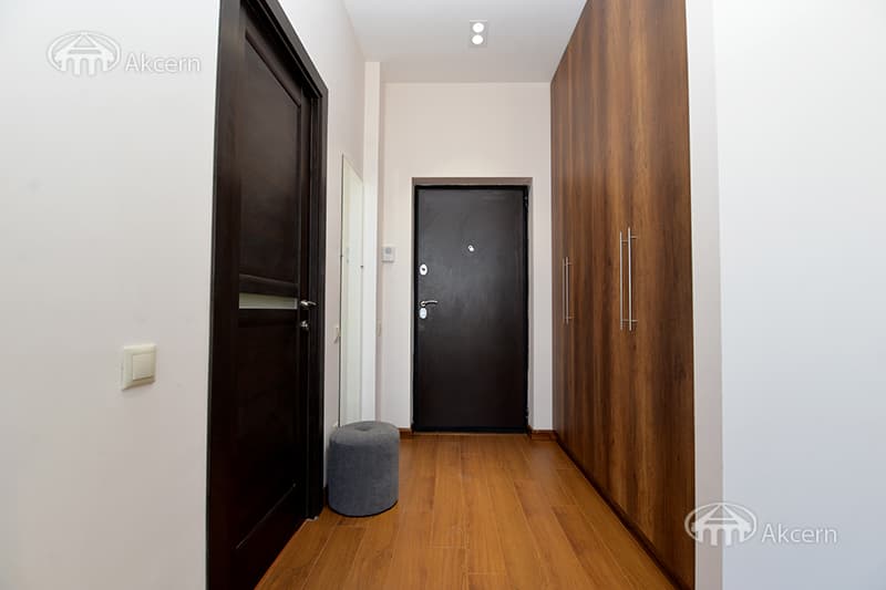 Apartment · 1 rooms · 27 m² · Kentron