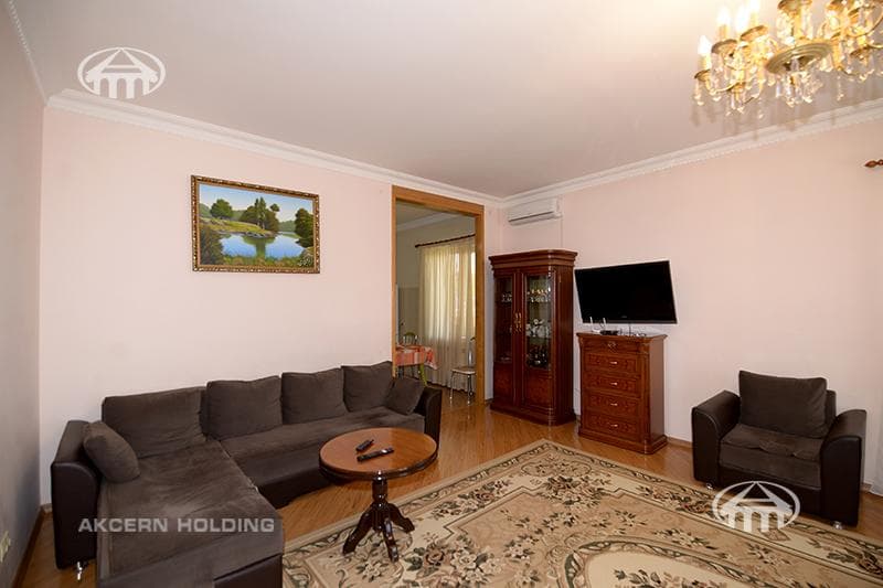 Mansion · 8 rooms · 607.5 m² · Qasax