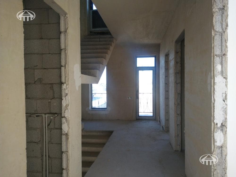 Townhouse · 4 rooms · 231 m² · Davtashen