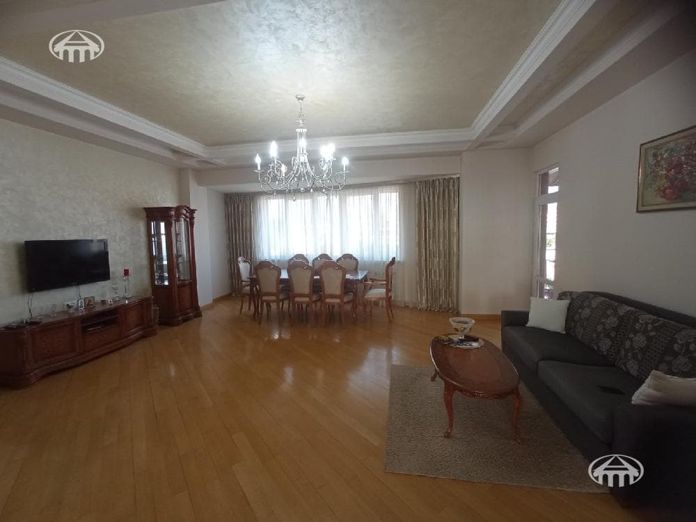 Բնակարան · 5 սեն. · 285 մ² · Քանաքեռ-Զեյթուն