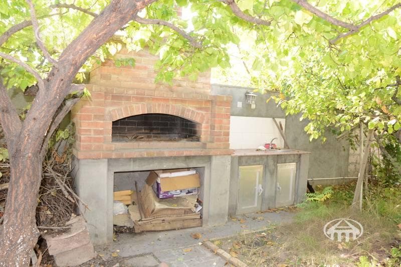 House · 3 rooms · 170 m² · Arabkir