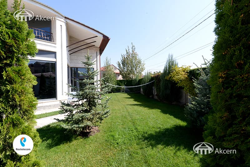 Mansion · 7 rooms · 729 m² · v. Arinj