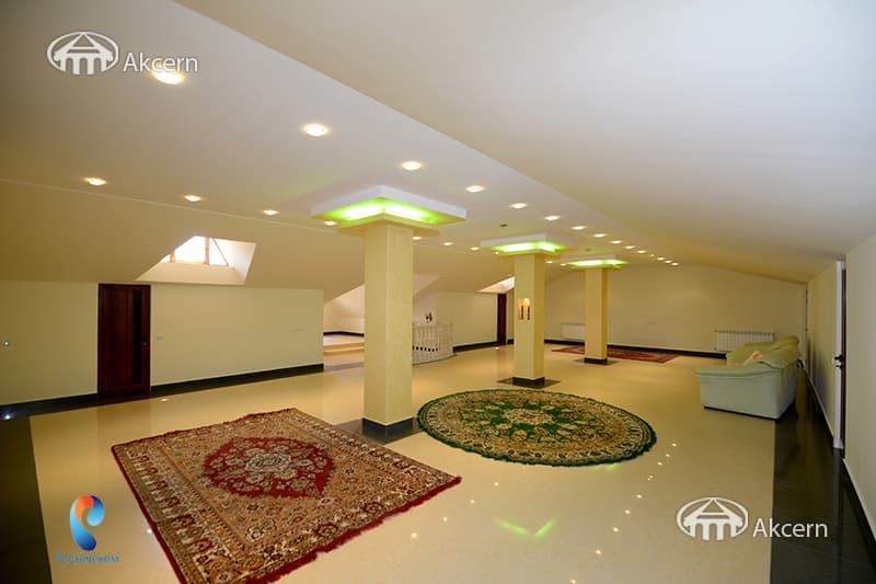 Mansion · 5 rooms · 586 m² · Avan — photo 24 / 34