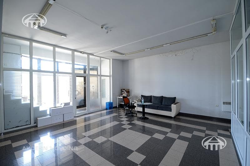 Retail · 146 m² · Arabkir