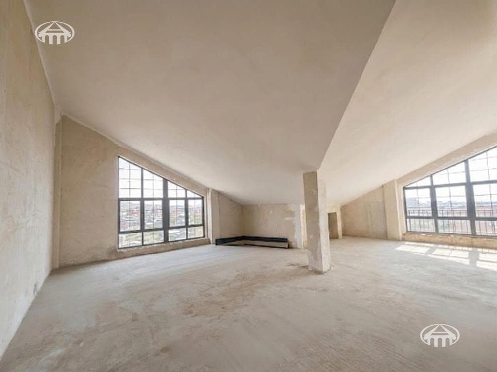 Квартира · 3 комн. · 130 м² · Нор-Норк