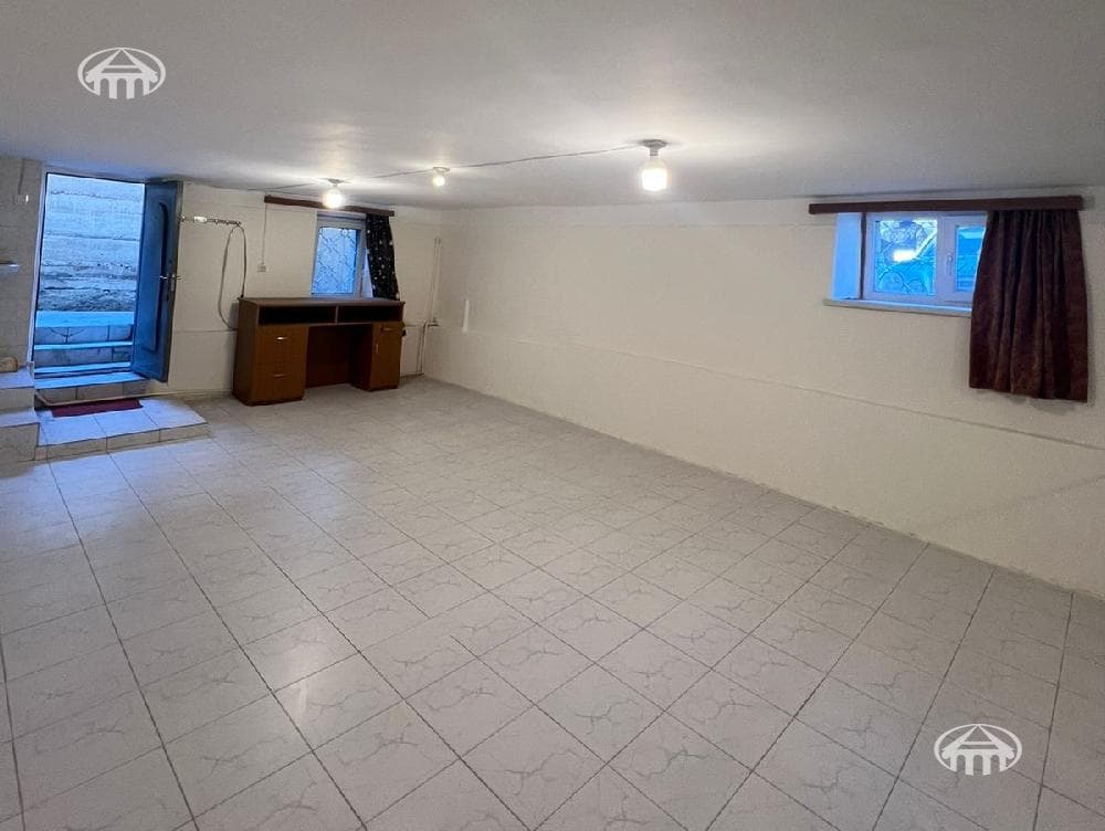 Дом · 3 комн. · 184 м² · Кентрон