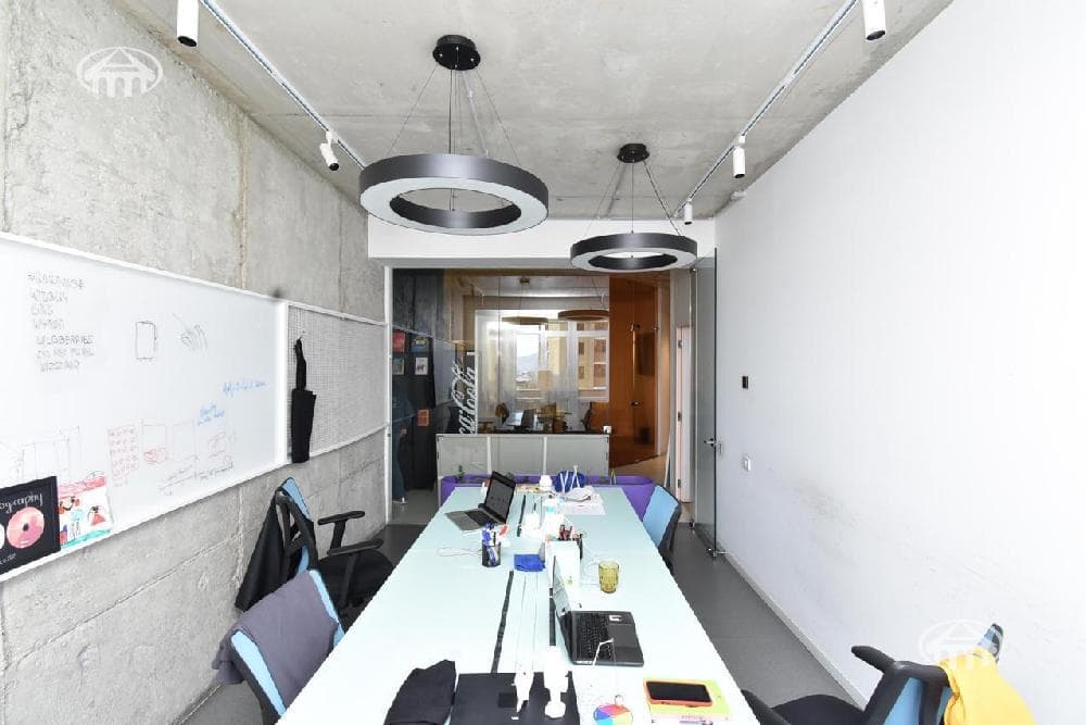 Офис · 300 м² · Кентрон