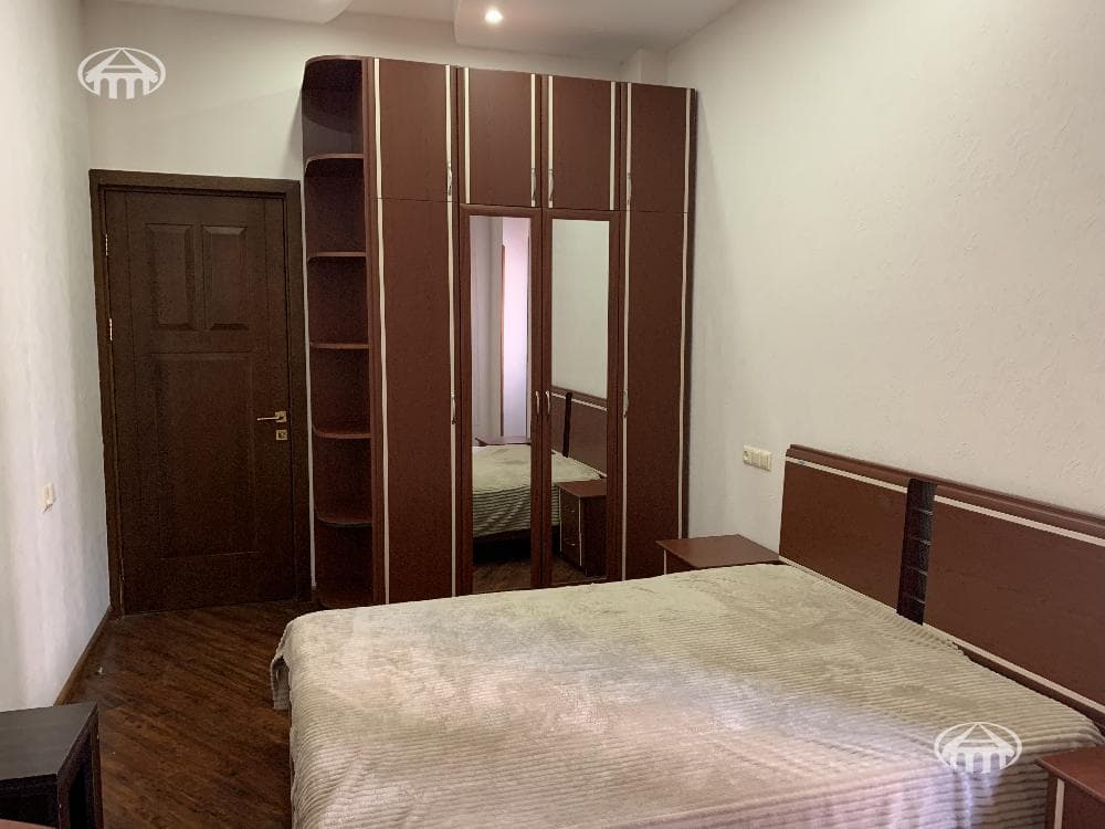 Квартира · 3 комн. · 96 м² · Кентрон