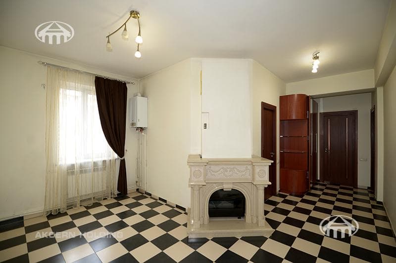 Apartment · 3 rooms · 105 m² · Kentron