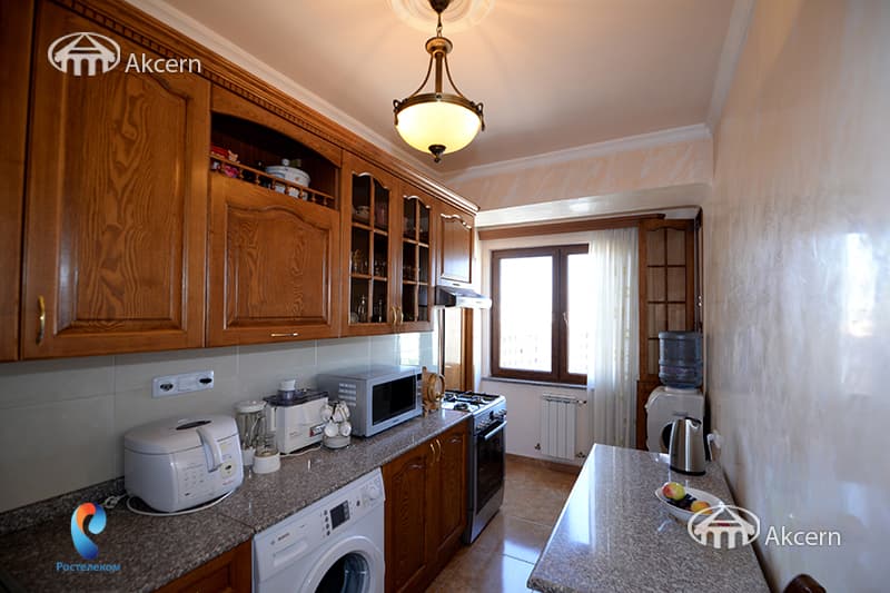 Квартира · 3 комн. · 82 м² · Арабкир