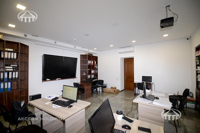 Office · 149 m² · Kentron
