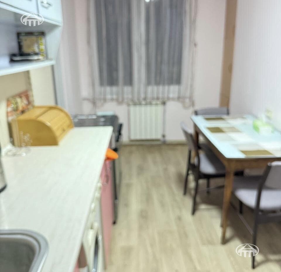 Apartment · 2 rooms · 70 m² · Kentron
