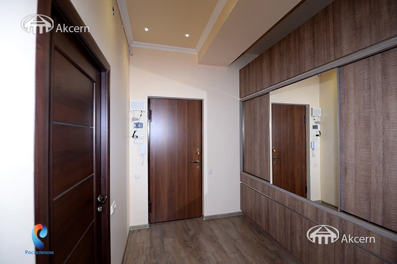 Квартира · 3 комн. · 67 м² · Арабкир